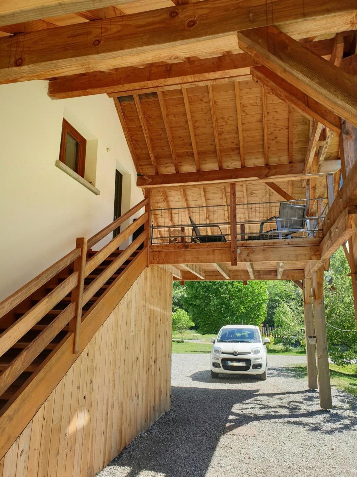 Whisperive Lodge - Le Vert Aux Bords De Rive Le Bourg-d'Oisans Exterior photo